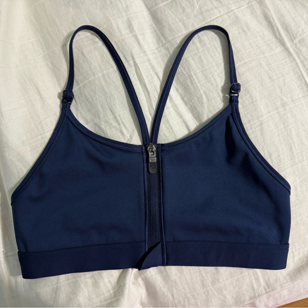 Nike Women's Dri-FIT Indy Zip Front Bra